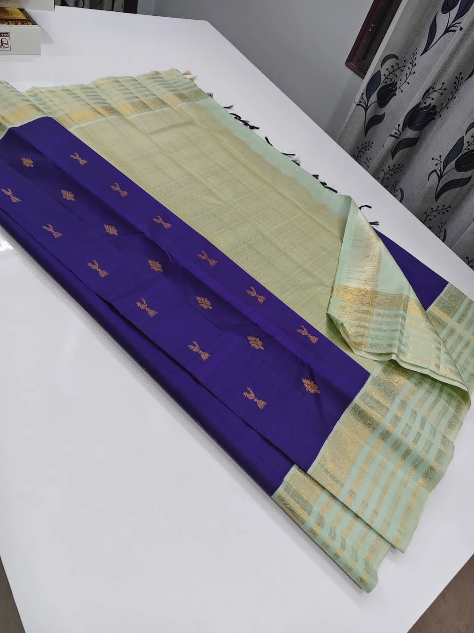 Traditional Butta Border Kanchipuram Silk Saree